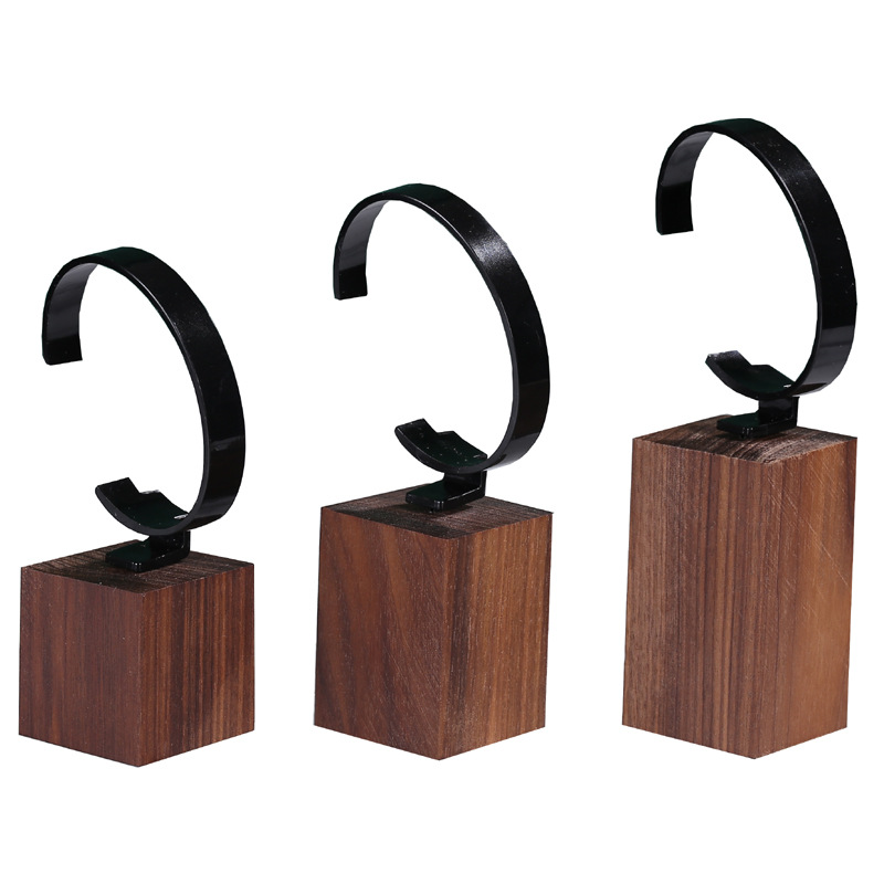 New Wooden C Shaped Watch Disp - Jewelry And Watches Inc recension och pris
